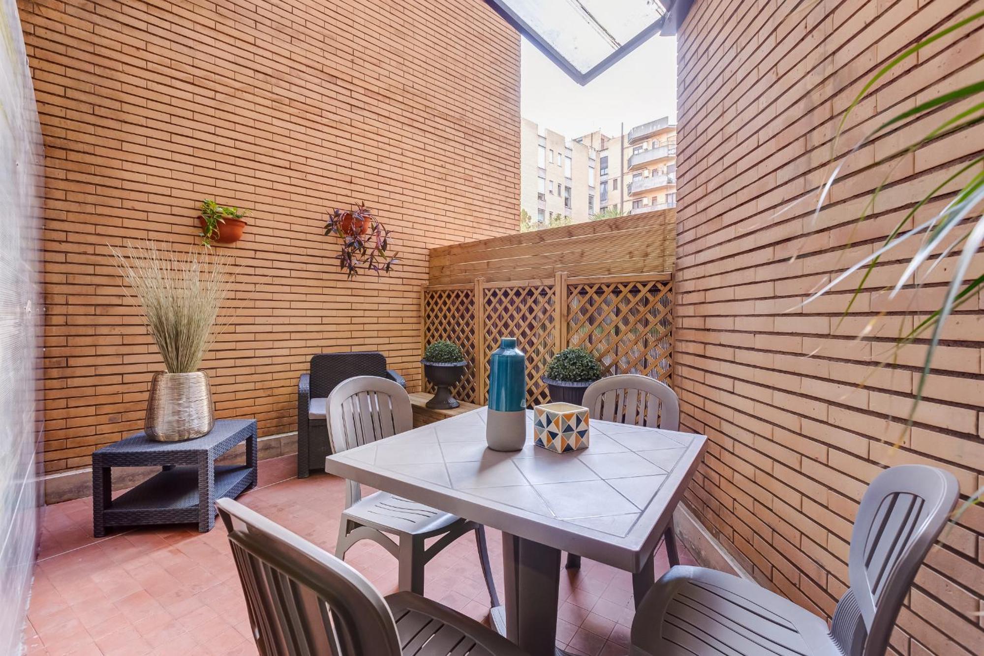 Trastevere-Royal Orchid Apartment ローマ エクステリア 写真