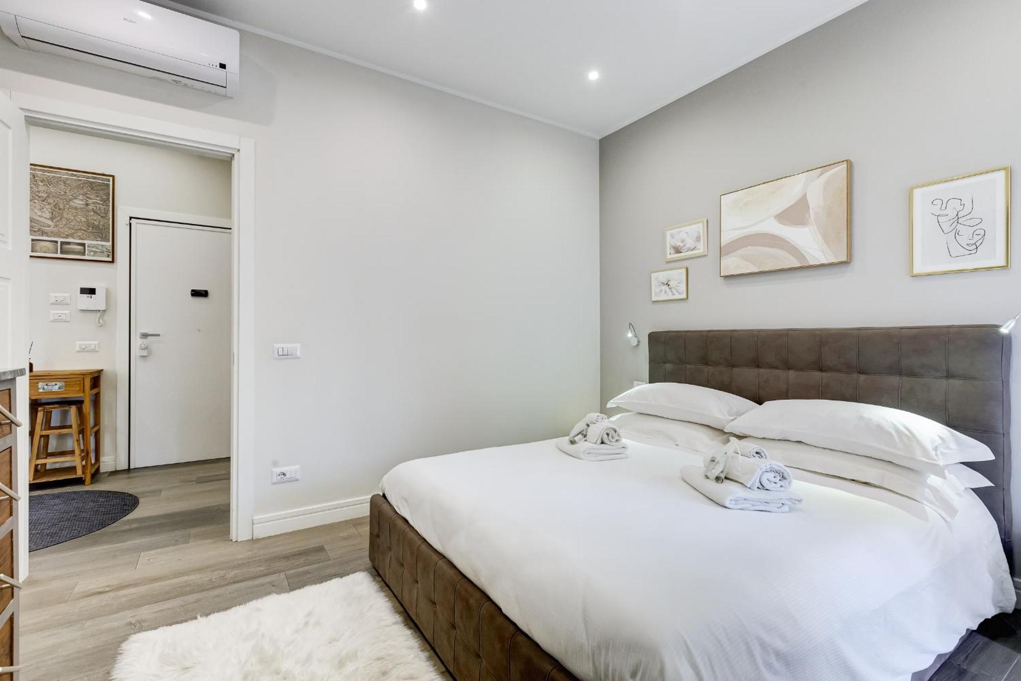 Trastevere-Royal Orchid Apartment ローマ エクステリア 写真