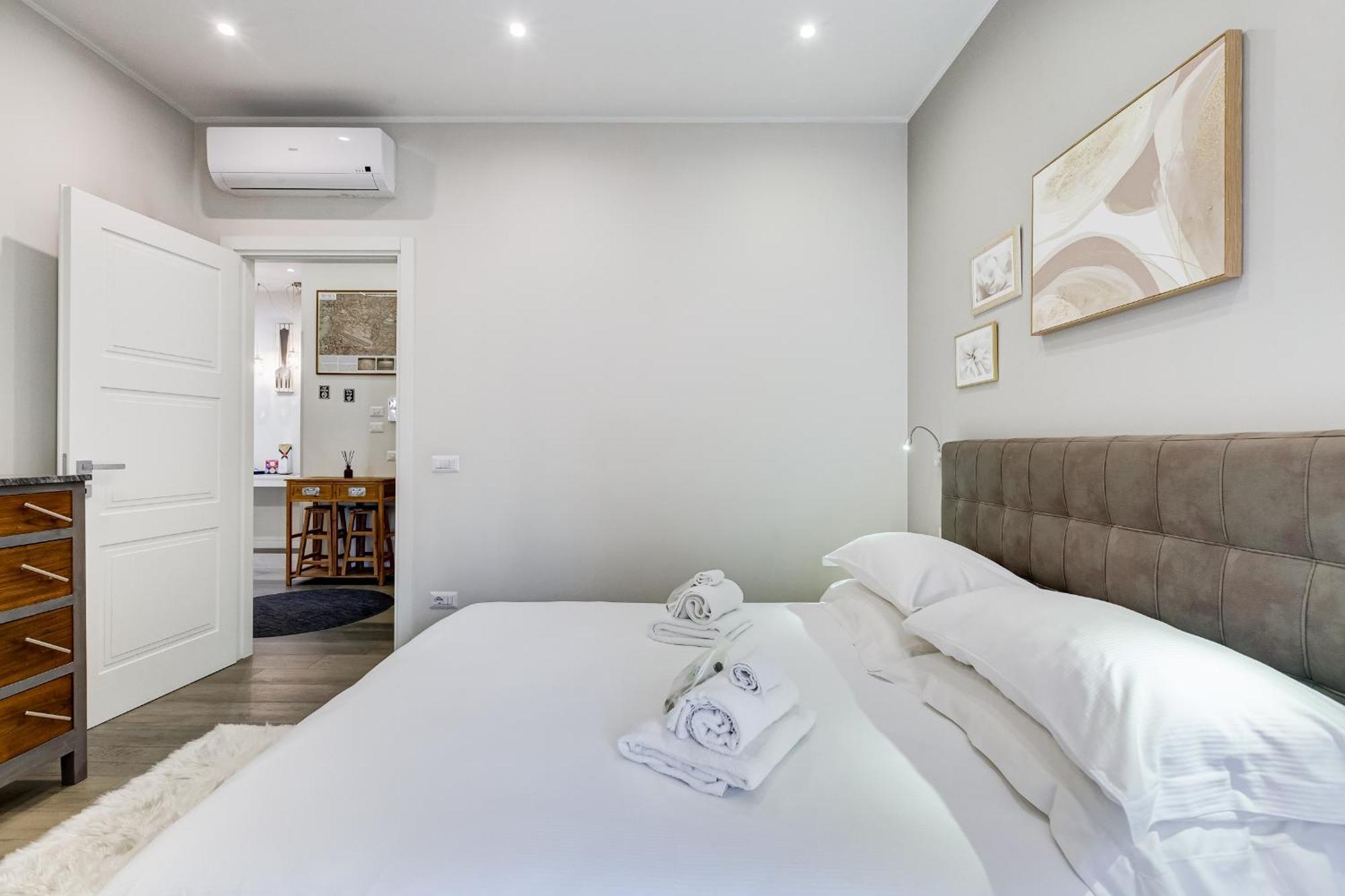Trastevere-Royal Orchid Apartment ローマ エクステリア 写真